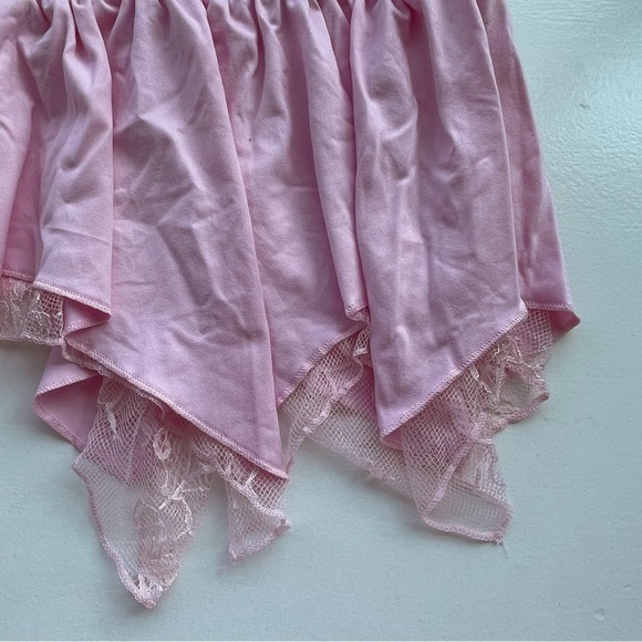 Y2K Light pink asymmetrical lace trim mini skirt - Picture 5 of 11